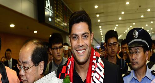 هالك يسافر إلى بكين للانضمام إلى شنغهاي سيبج